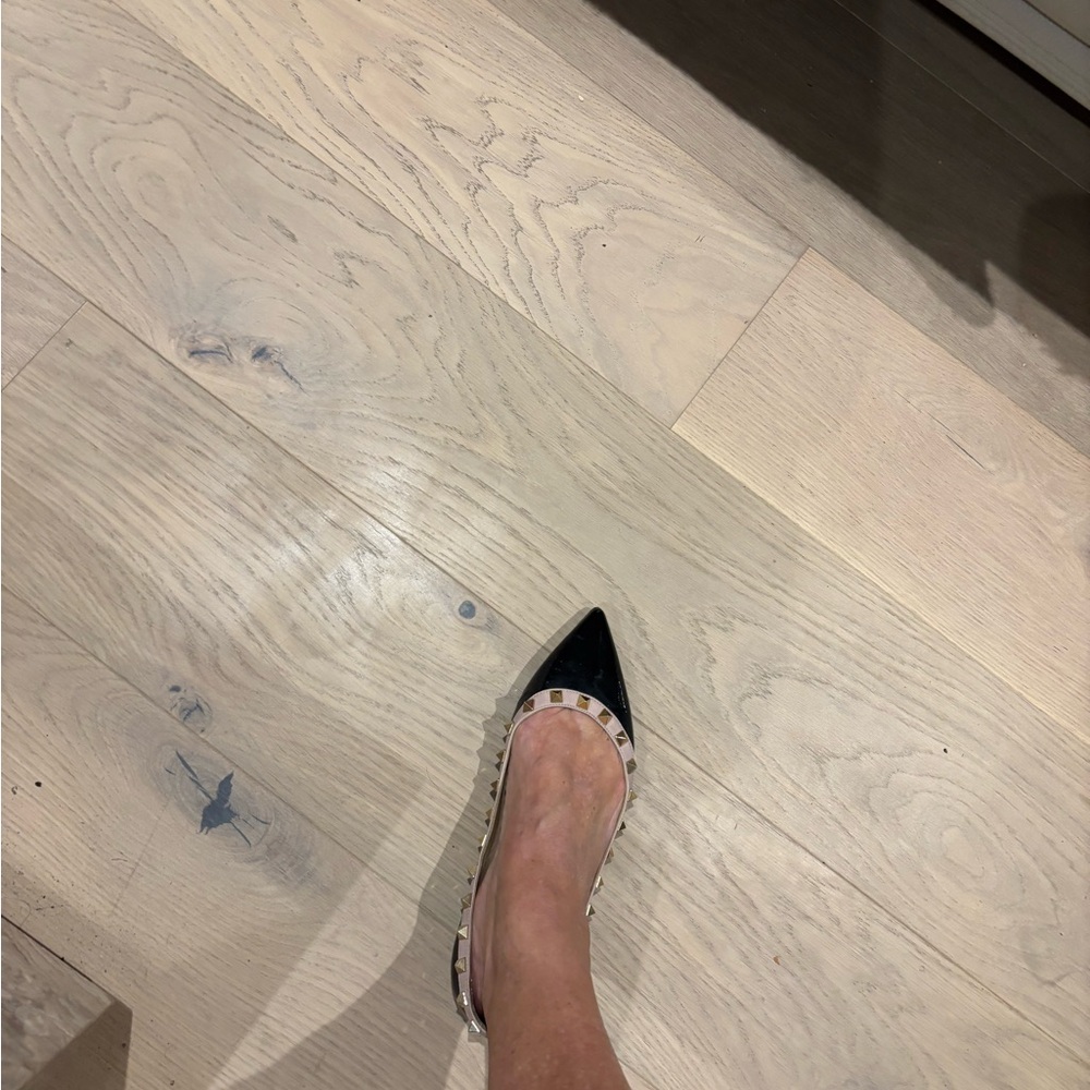 Valentino Garavani Black and Tan Flats/Worn/ No Box - Picture 6 of 6